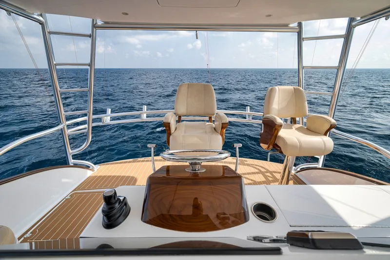 Slide: The Image of Jarrett Bay 56 2022 - 8140239