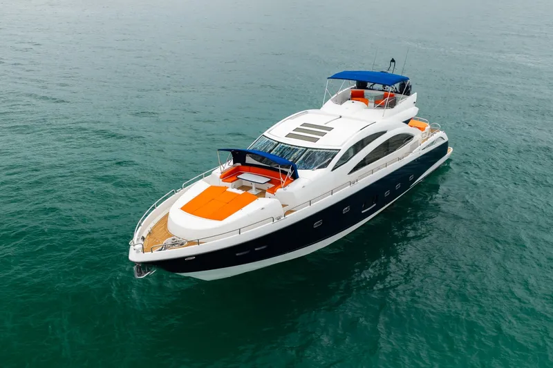 Slide: The Image of Sunseeker Predator 84 2009 - 8143297