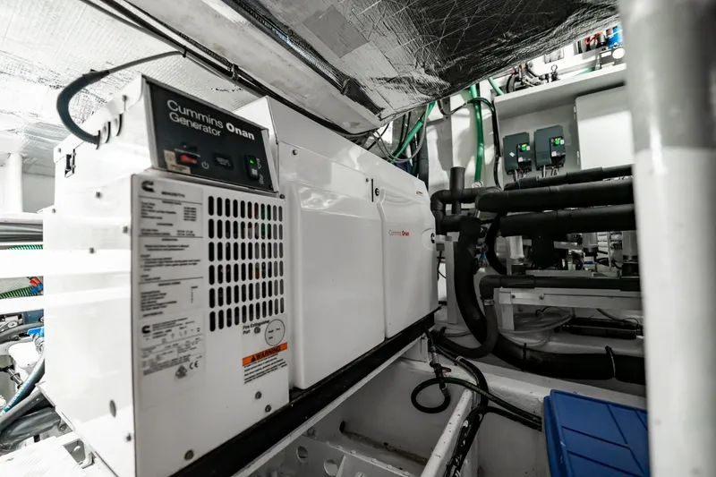 Slide: The Image of Sunseeker Predator 84 2009 - 8143353