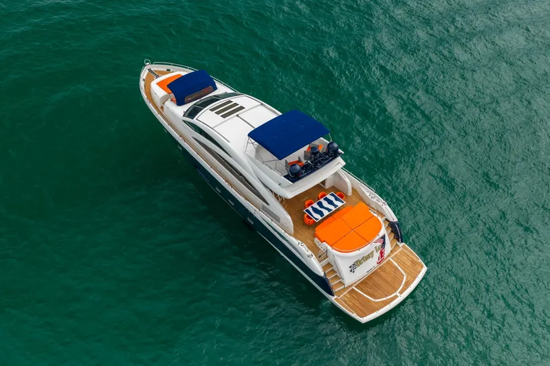 Slide: The Image of Sunseeker Predator 84 2009 - 8143298