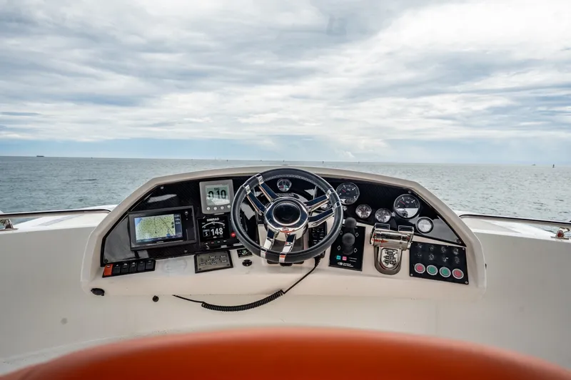 Slide: The Image of Sunseeker Predator 84 2009 - 8143307