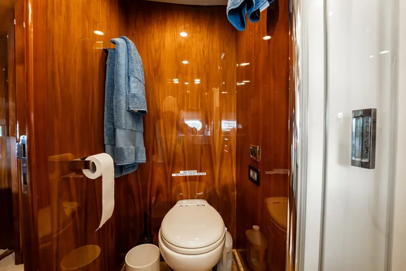 Slide: The Image of Sunseeker Predator 84 2009 - 8143338