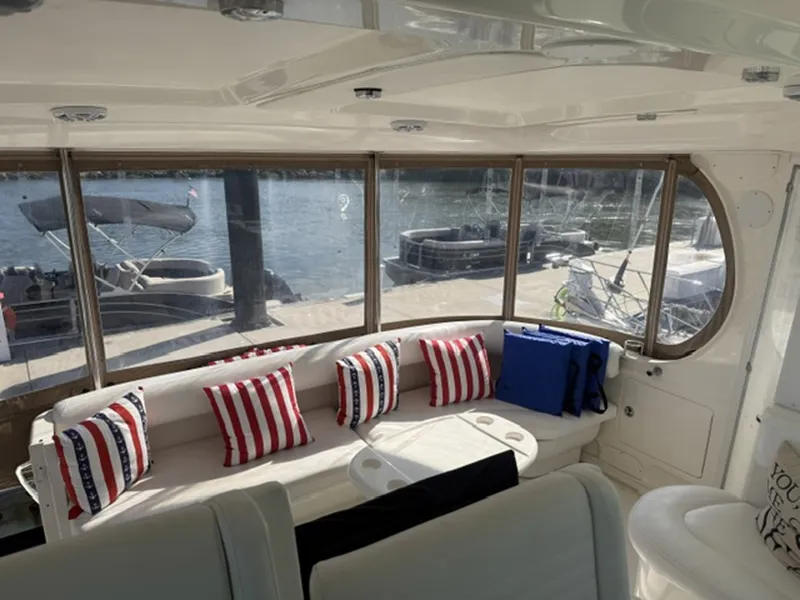 Slide: The Image of Sea Ray 390 Motor Yacht 2004 - 8144289