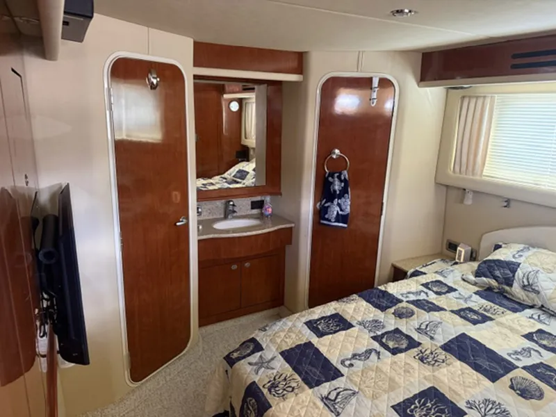 Slide: The Image of Sea Ray 390 Motor Yacht 2004 - 8144295