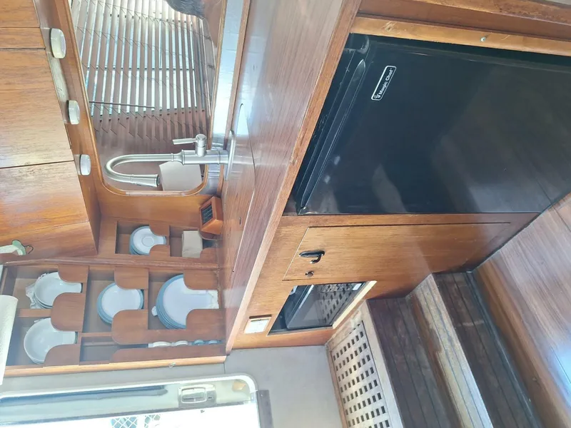 Slide: The Image of Birchwood 44TS Motor Yacht 1988 - 8144462