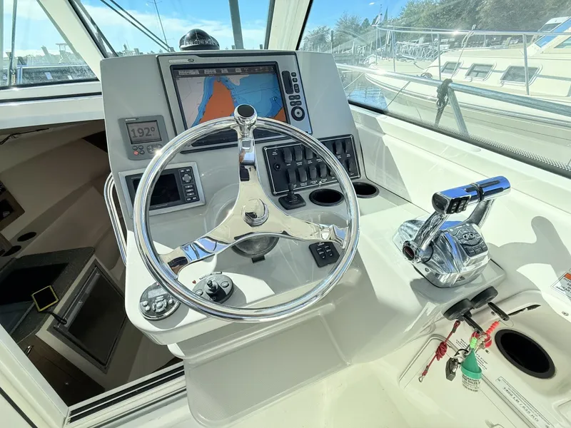 Slide: The Image of Boston Whaler 28 2012 - 8144774