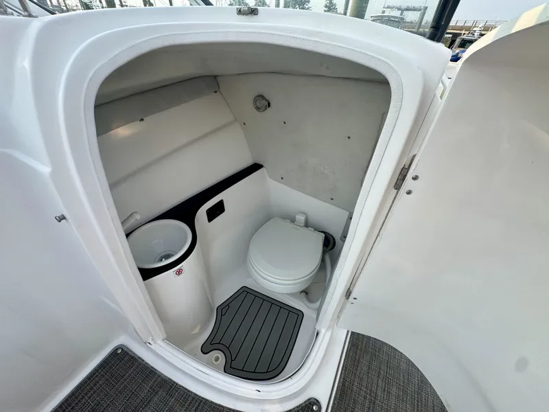 Slide: The Image of Sea Fox 228 Traveler 2019 - 8144815