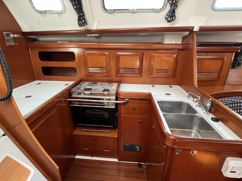 Slide: The Image of Beneteau Oceanis Clipper 393 2001 - 8145510