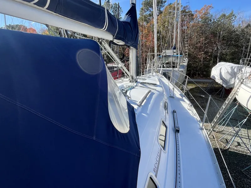 Slide: The Image of Beneteau Oceanis Clipper 393 2001 - 8145538