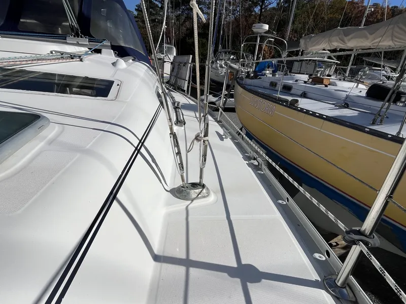 Slide: The Image of Beneteau Oceanis Clipper 393 2001 - 8145542