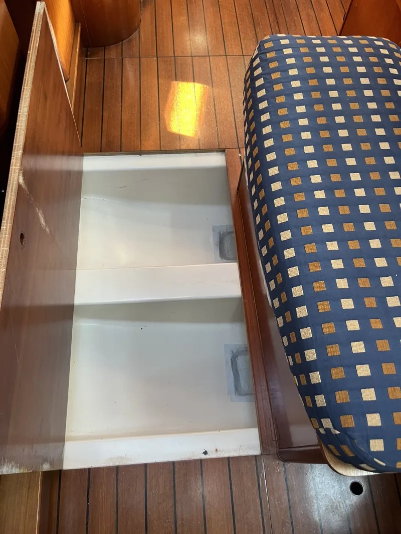Slide: The Image of Beneteau Oceanis Clipper 393 2001 - 8145530