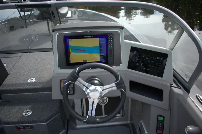 Slide: The Image of Ranger 622FS Pro 2023 - 8149240