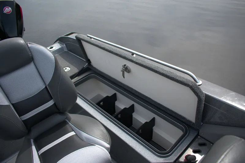 Slide: The Image of Ranger 622FS Pro 2023 - 8149253
