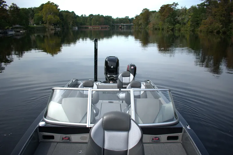 Slide: The Image of Ranger 622FS Pro 2023 - 8149209