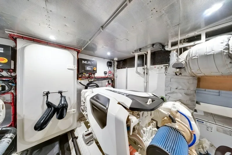 Slide: The Image of Steeler 60S 2021 - 8149610