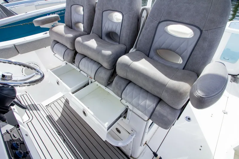 Slide: The Image of Sea Fox 328 Commander 2019 - 8150060