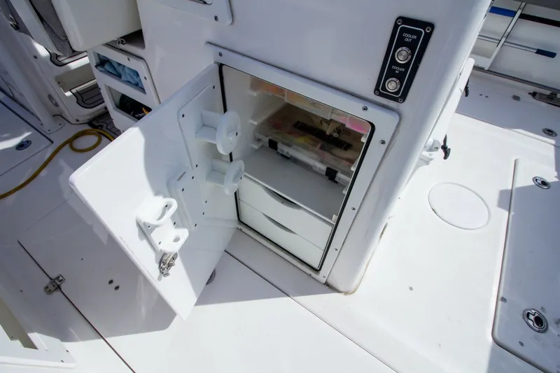 Slide: The Image of Sea Fox 328 Commander 2019 - 8150080