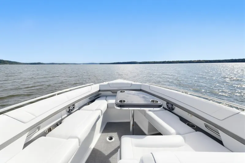 Slide: The Image of Formula 330 Crossover Bowrider 2016 - 8149485