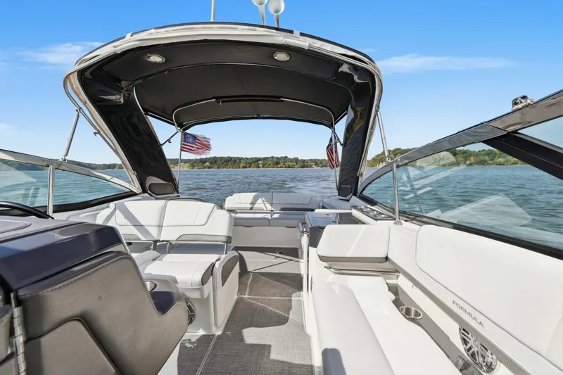 Slide: The Image of Formula 330 Crossover Bowrider 2016 - 8149569