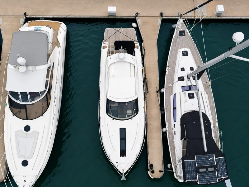 Slide: The Image of Galeon 385 HTS 2017 - 8151244
