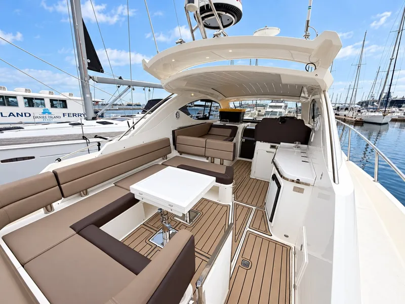 Slide: The Image of Galeon 385 HTS 2017 - 8151236