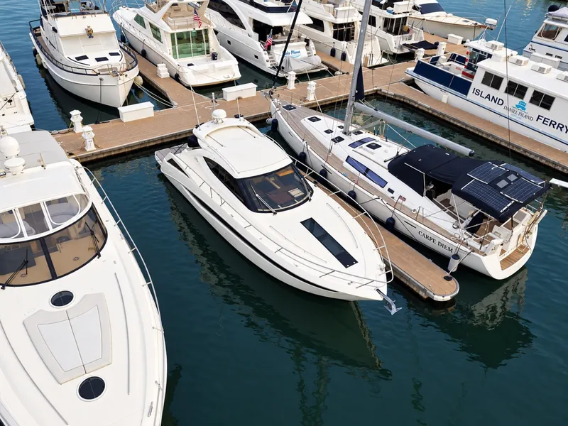 Slide: The Image of Galeon 385 HTS 2017 - 8151245