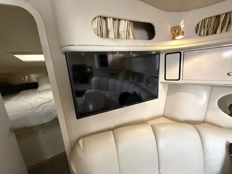 Slide: The Image of Sea Ray 400 Sundancer 1997 - 8151940