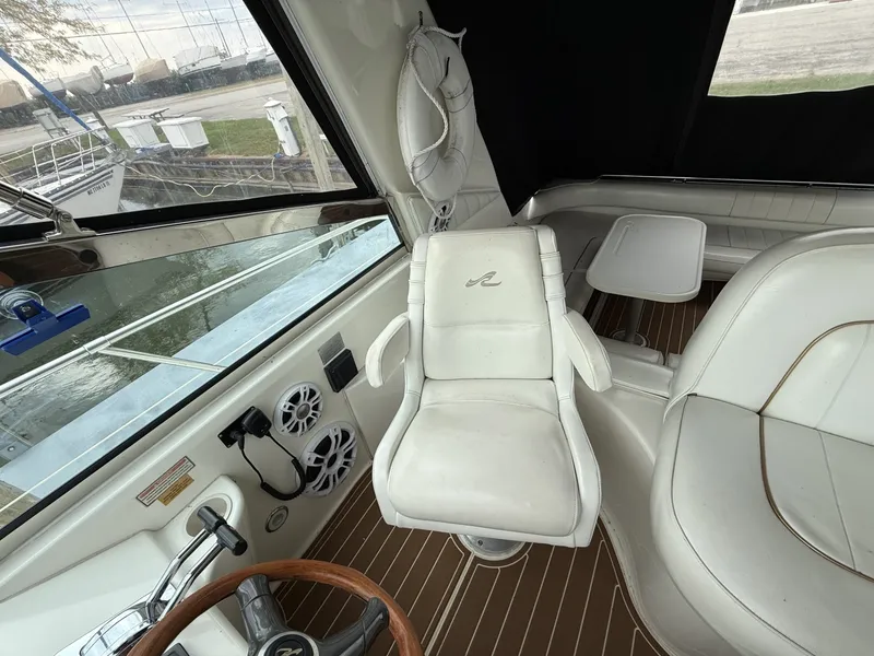 Slide: The Image of Sea Ray 400 Sundancer 1997 - 8151842