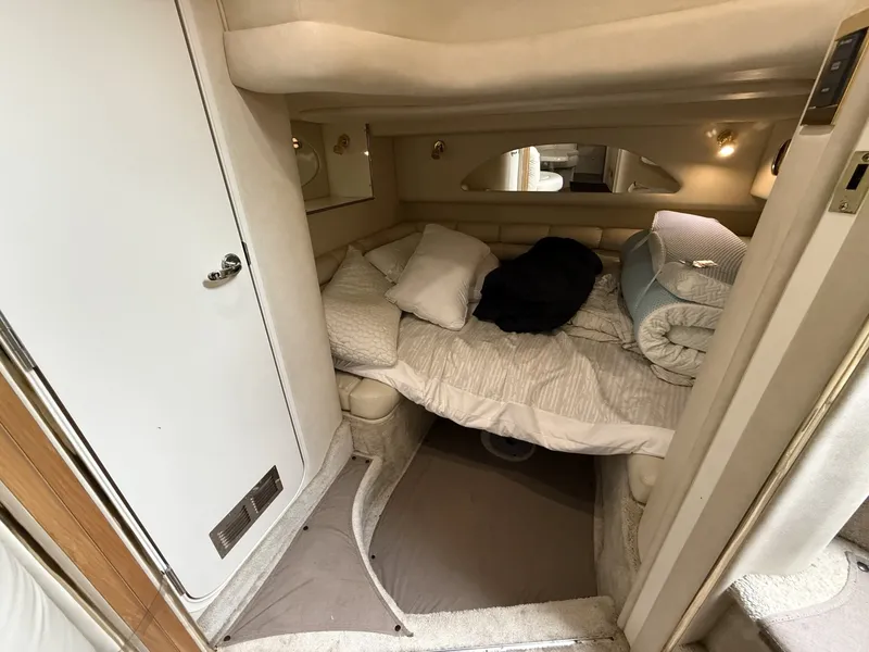 Slide: The Image of Sea Ray 400 Sundancer 1997 - 8151936