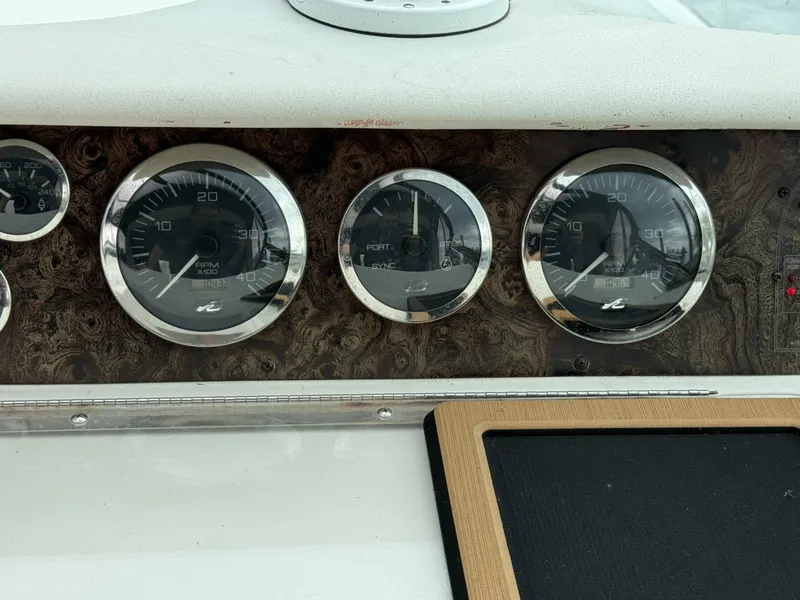 Slide: The Image of Sea Ray 400 Sundancer 1997 - 8151846