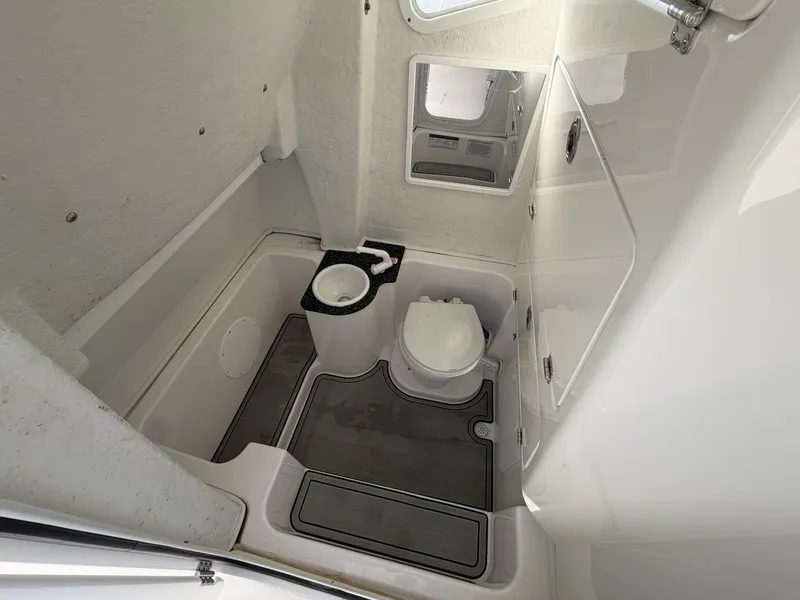Slide: The Image of Sea Fox 268 Commander 2023 - 8152467