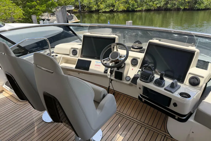 Slide: The Image of Absolute Navetta 75 2024 - 8152897