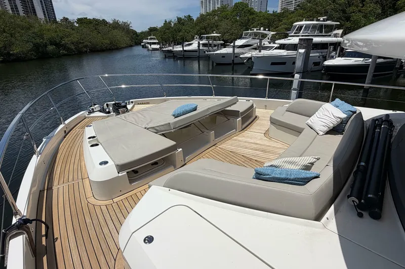 Slide: The Image of Absolute Navetta 75 2024 - 8152898