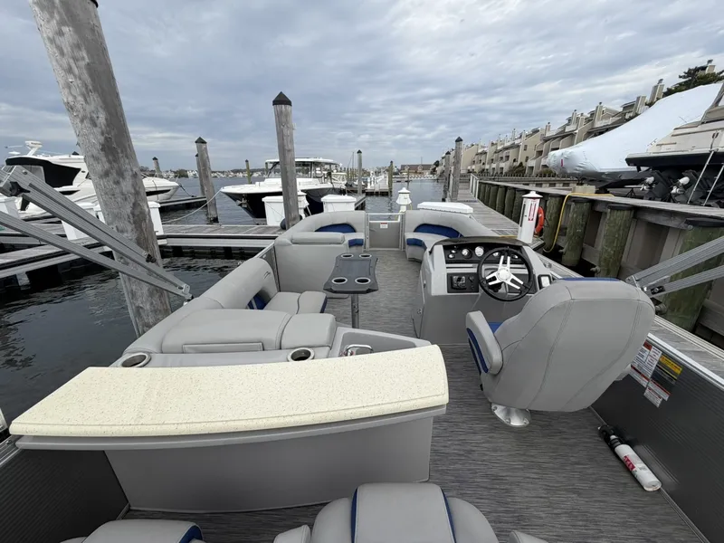 Slide: The Image of Bennington 23 SBRXP 2021 - 8152915