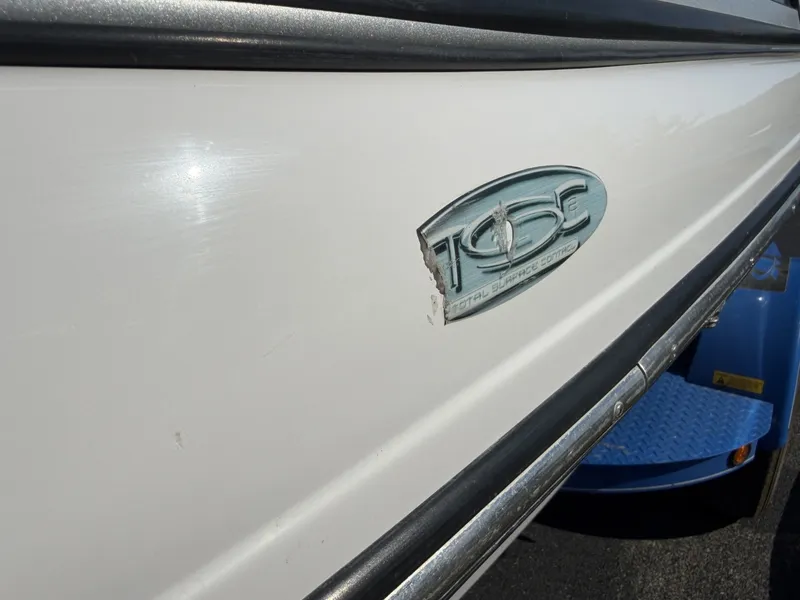 Slide: The Image of Correct Craft Ski Nautique 206 Team Edition 2009 - 8164818