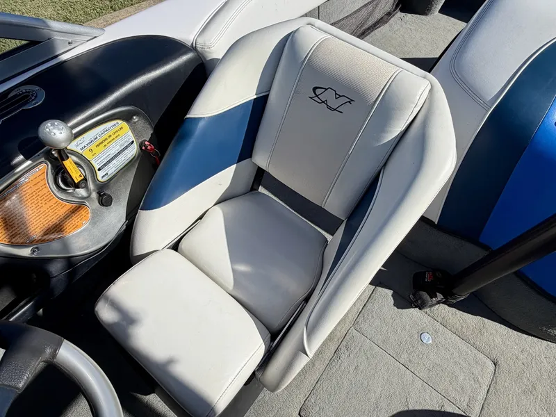 Slide: The Image of Correct Craft Ski Nautique 206 Team Edition 2009 - 8162276