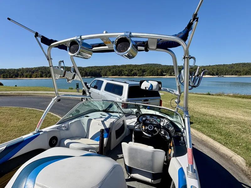 Slide: The Image of Correct Craft Ski Nautique 206 Team Edition 2009 - 8162212