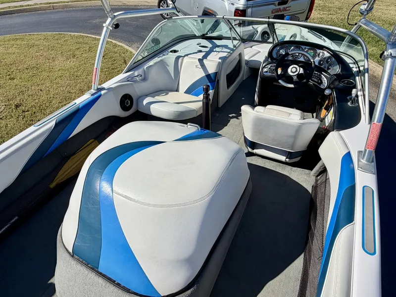 Slide: The Image of Correct Craft Ski Nautique 206 Team Edition 2009 - 8162165