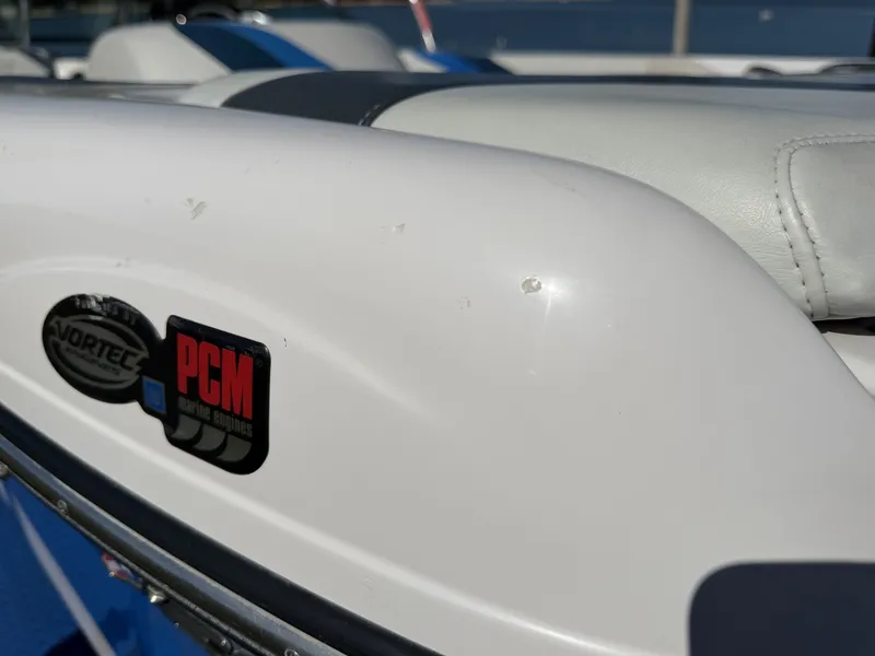Slide: The Image of Correct Craft Ski Nautique 206 Team Edition 2009 - 8164635
