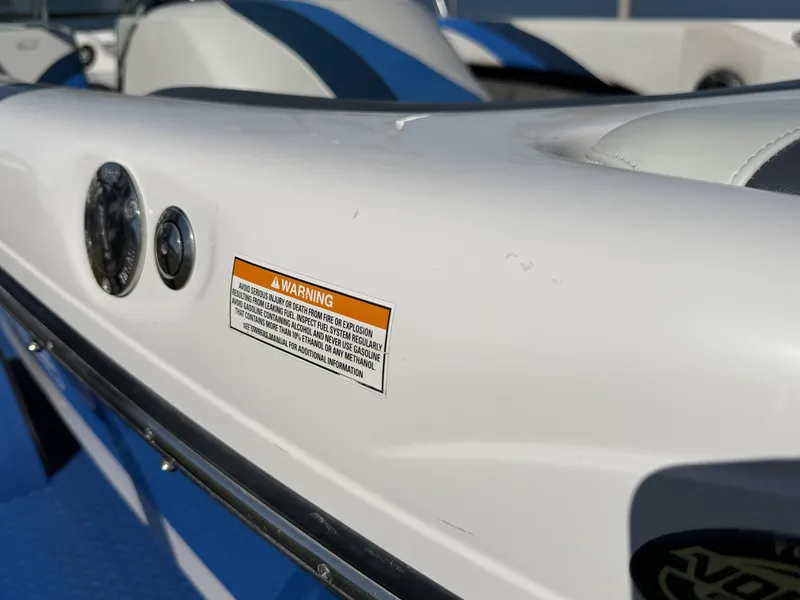 Slide: The Image of Correct Craft Ski Nautique 206 Team Edition 2009 - 8164731