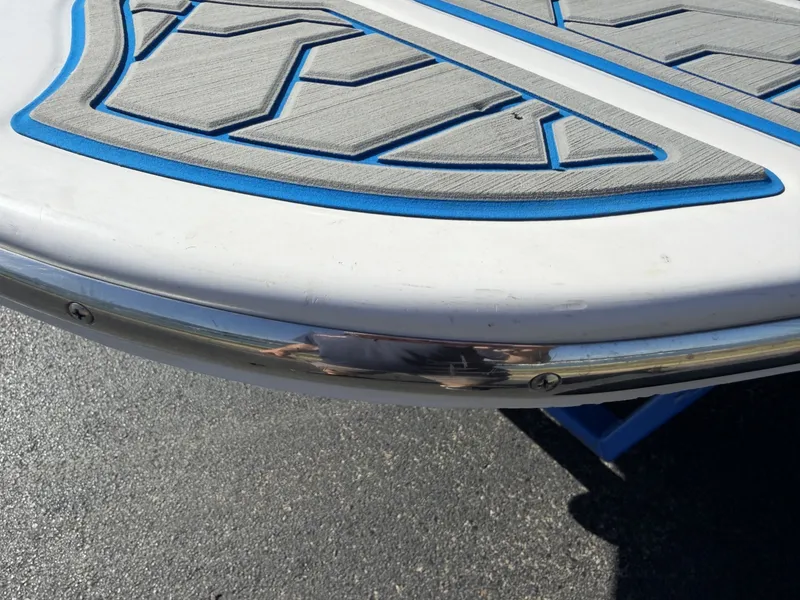 Slide: The Image of Correct Craft Ski Nautique 206 Team Edition 2009 - 8162843