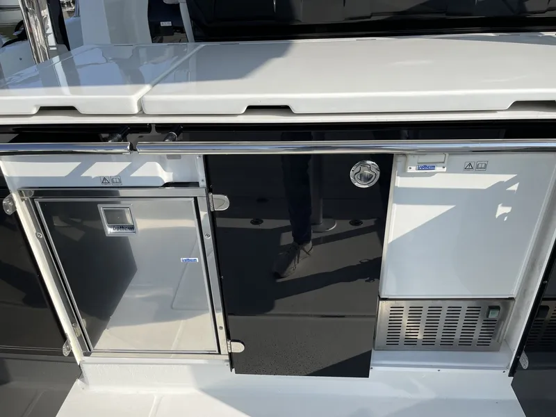 Slide: The Image of Jeanneau Leader 12.5 WA 2021 - 8170170