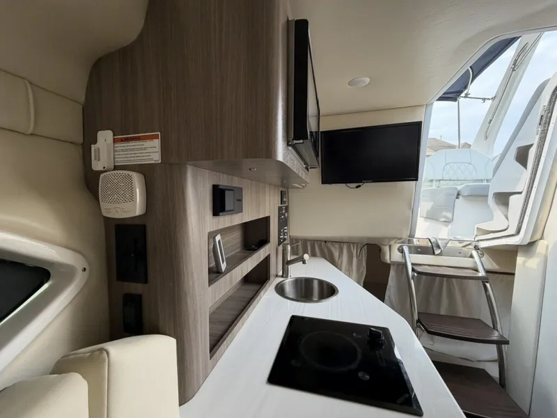 Slide: The Image of Regal 26 XO 2022 - 8170306