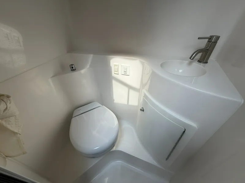 Slide: The Image of Regal 26 XO 2022 - 8170281