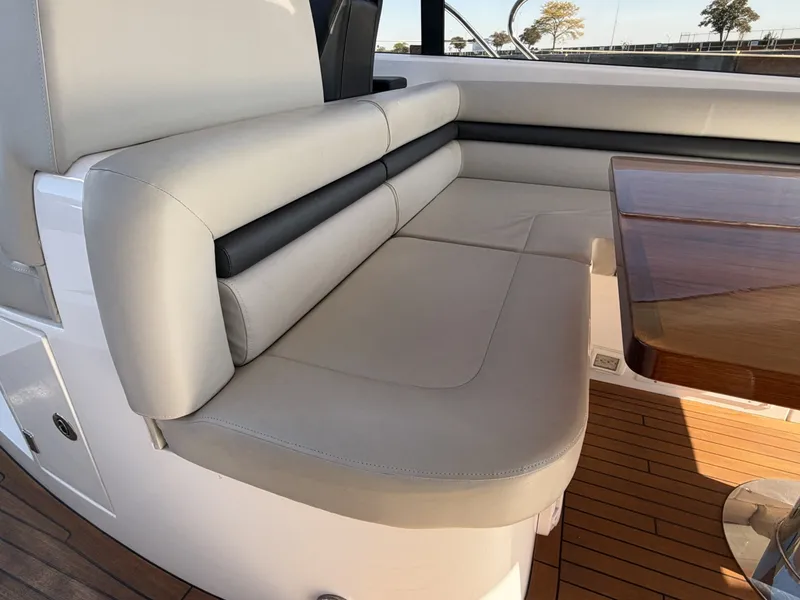 Slide: The Image of Sunseeker 60 Predator 2014 - 8171529