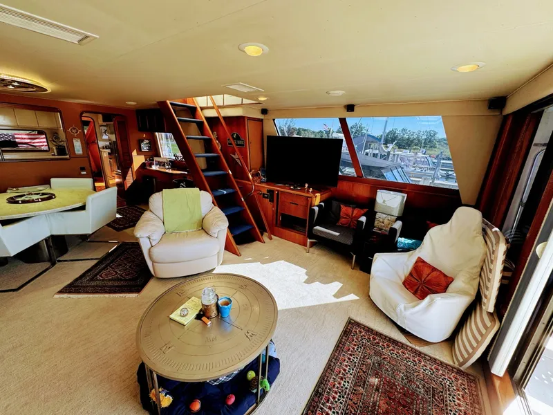 Slide: The Image of Viking 55 MOTOR YACHT WIDE BODY 1990 - 8172028