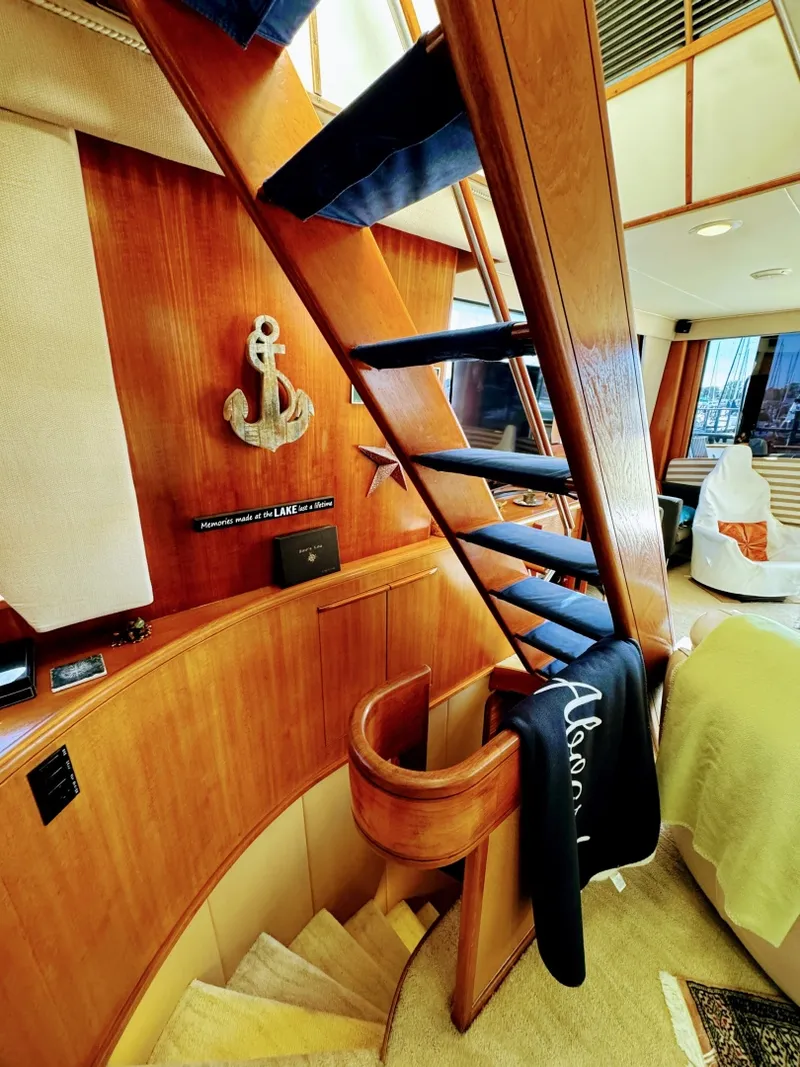 Slide: The Image of Viking 55 MOTOR YACHT WIDE BODY 1990 - 8172026