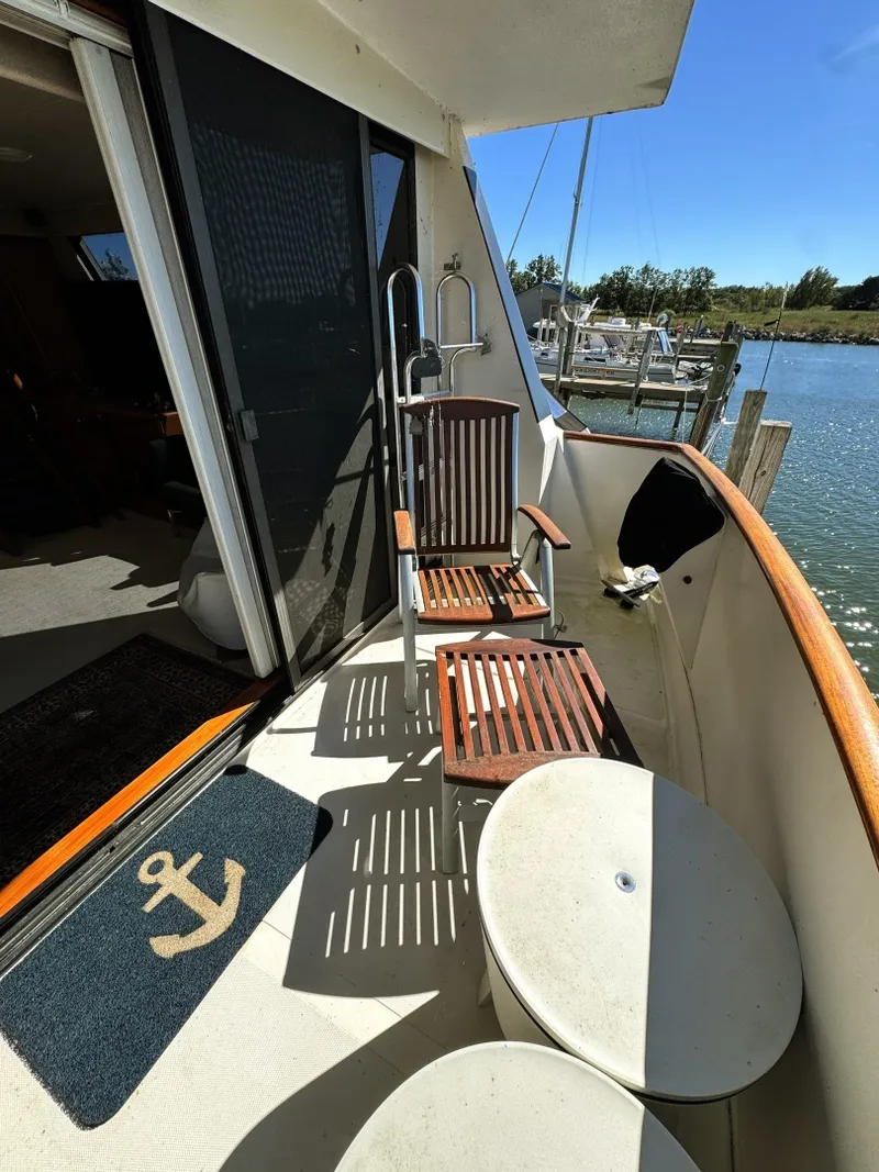 Slide: The Image of Viking 55 MOTOR YACHT WIDE BODY 1990 - 8172001