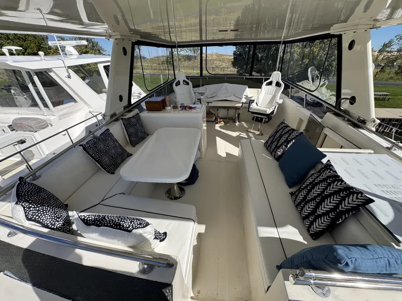 Slide: The Image of Viking 55 MOTOR YACHT WIDE BODY 1990 - 8171977