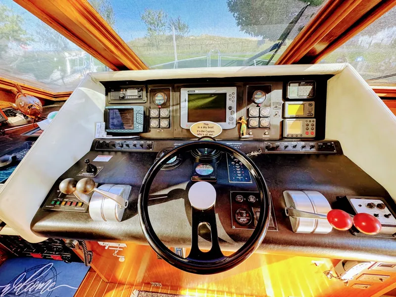 Slide: The Image of Viking 55 MOTOR YACHT WIDE BODY 1990 - 8172016
